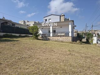 Haus  Alemanya. Casa en venta segur de calafell