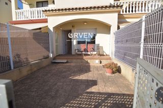 Reihenhaus  Sant lluc. Adosada en venta santa oliva para entrar a vivir!!!!