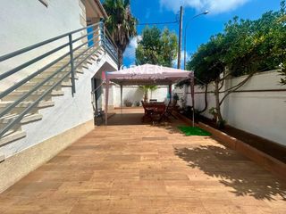 Xalet  Esicpions. Chalet independiente en creixell