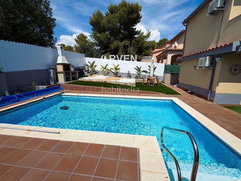 Foto 039e02fe-2479-43f3-9987-93e67490e4cb. Xalet amb calefacció aparcament piscina a Roda de Barà