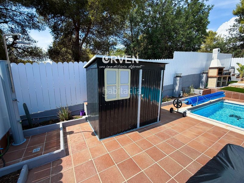 Foto 35dce42b-cd5c-4ece-ba6f-ab2c640872a9. Xalet amb calefacció aparcament piscina a Roda de Barà