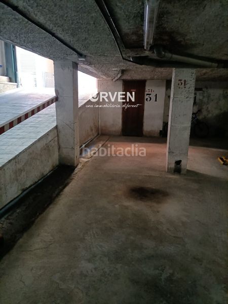 Foto 261ed97d-a70b-4615-92a2-fcac4697c2f3. Aparcament cotxe a Calafell platja Calafell