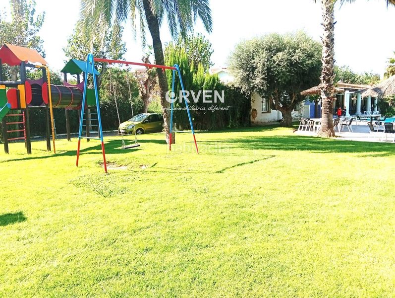 Foto 3a3c009f-f171-4594-a3d7-29cdc9938f96. Casa adossada amb aparcament piscina a Alorda Park Calafell