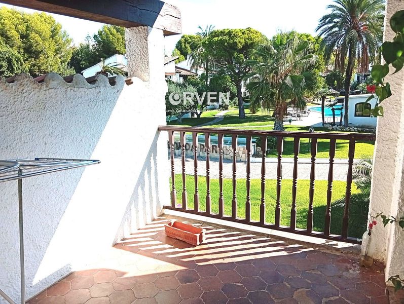Foto ea1a5bc2-e5f7-4dee-a842-339e30b0c365. Casa adossada amb aparcament piscina a Alorda Park Calafell