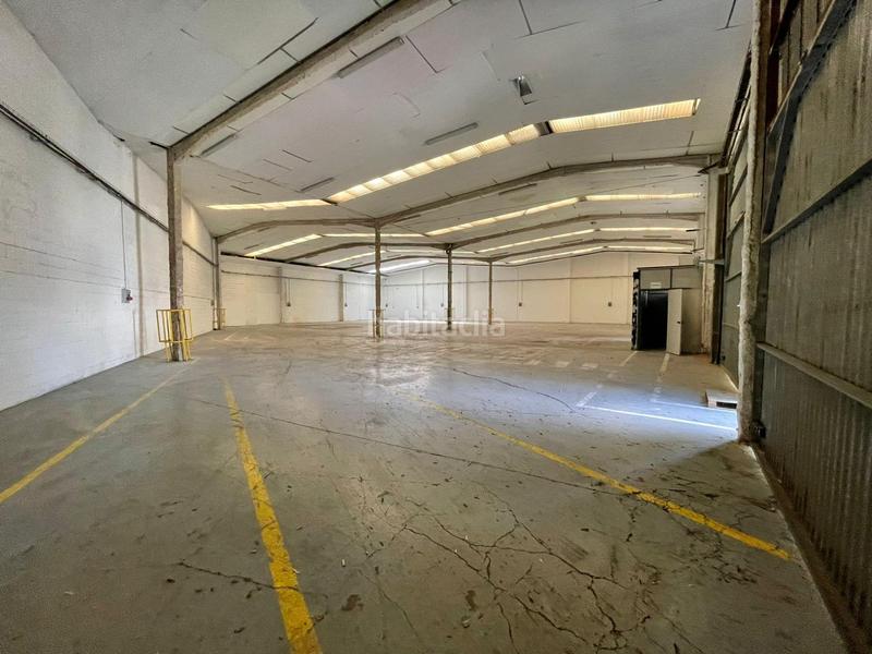 Foto 60d8b8a5-e6c8-4053-a59b-da9ab4d17526. Rent industrial building in Zona Industrial Barberà del Vallès