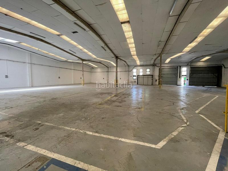 Foto 6b44d7bc-bf4a-49b4-b9af-489047314b79. Rent industrial building in Zona Industrial Barberà del Vallès