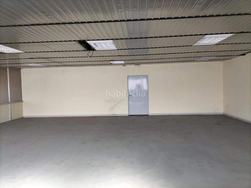 Foto 4ee9bb1d-4fbf-4651-a00c-7157f94dca19. Bâtiment à usage industriel dans Zona Industrial Barberà del Vallès