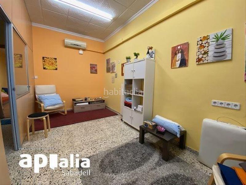 Foto b4bc7b4d-5ff8-454c-9f08-7be20aef4efe. Local comercial en Can Rull Sabadell