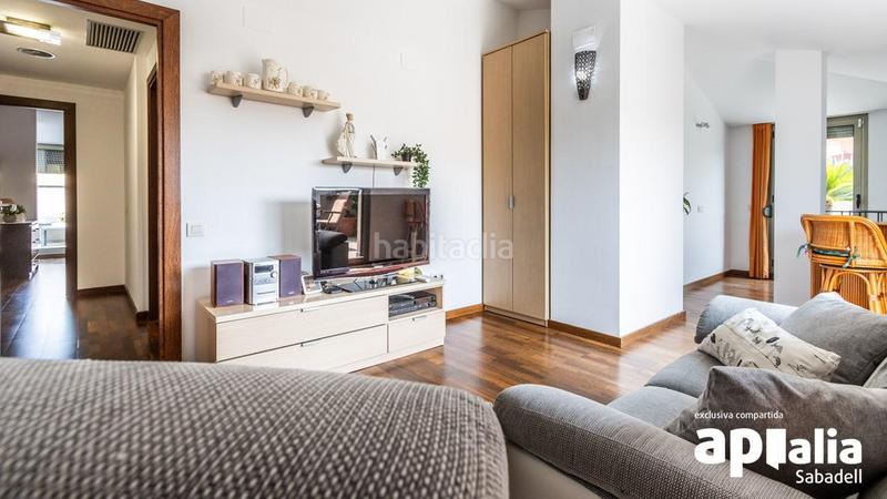Foto 3eb81ea1-ff3d-4887-a9e6-f58dd31fdc00. Duplex avec chauffage parking dans Creu Alta Sabadell