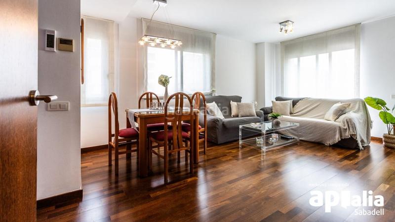 Foto 550e7234-9fe4-4acc-8289-33c59d42d046. Duplex avec chauffage parking dans Creu Alta Sabadell