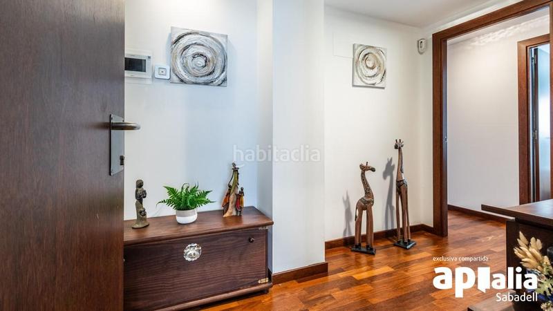 Foto f1dfe2ba-bb87-49fd-bca1-1304565abddf. Duplex avec chauffage parking dans Creu Alta Sabadell