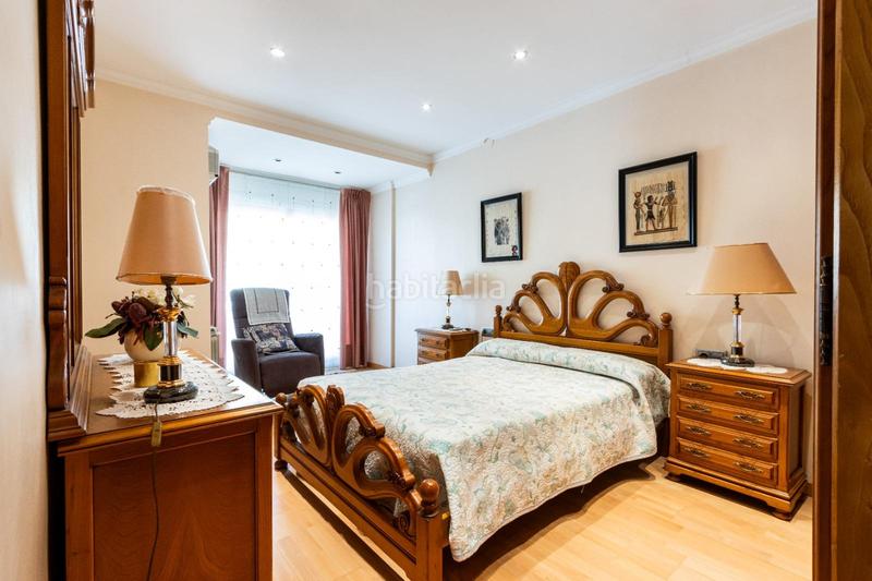 Foto 4af0640d-2208-4e41-849f-416a8a170d06. Chalet mit heizung parking in Eixample - Can Bogunyà Castellar del Vallès