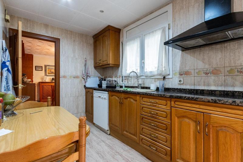 Foto 543f21d6-56e5-4d51-b89b-e90ead740b5d. Chalet mit heizung parking in Eixample - Can Bogunyà Castellar del Vallès