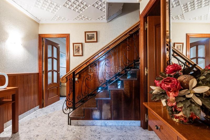 Foto 9ca793c1-99f5-401a-9e21-dfa55cba6e1a. Chalet mit heizung parking in Eixample - Can Bogunyà Castellar del Vallès