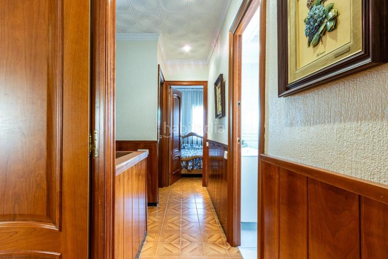 Foto d29eeed5-7053-4332-90af-bb199660b833. Chalet mit heizung parking in Eixample - Can Bogunyà Castellar del Vallès