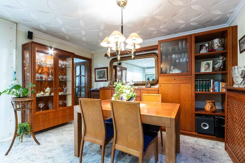 Foto e56c91ae-f7c0-435c-a8bf-cefbe3e30f32. Chalet mit heizung parking in Eixample - Can Bogunyà Castellar del Vallès