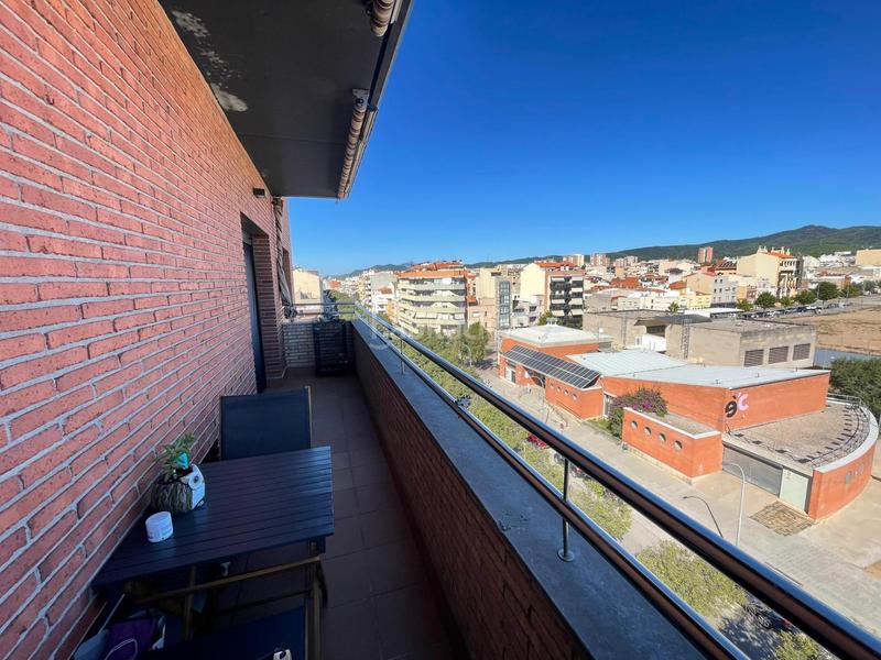 Foto e004b8d2-ae94-4810-92c6-f65f595e1a21. Duplex con riscaldamento in Sant Pere Nord Terrassa