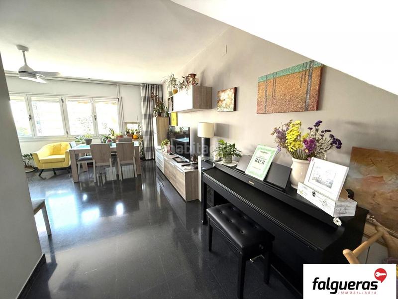 Foto cce0ae7e-3361-4ada-9107-76e8d6623488. Zweistöckige wohnung mit heizung in Creu Alta Sabadell