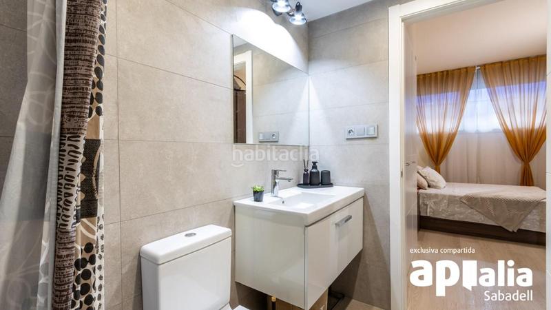 Foto 8b2911e3-ec24-4de9-9f12-0cf11ebf0774. Pis amb calefacció aparcament piscina a Eixample Sabadell