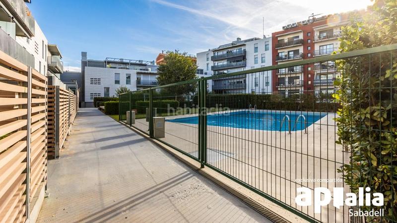 Foto 9a52c29d-f790-4198-9f1f-f7a3f018a368. Pis amb calefacció aparcament piscina a Eixample Sabadell