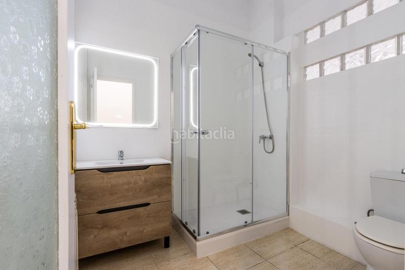 Foto 2f9e6d8c-bf7c-4fd6-a6b6-0eaf2d56ba86. Etagenwohnung mit heizung in Creu Alta Sabadell