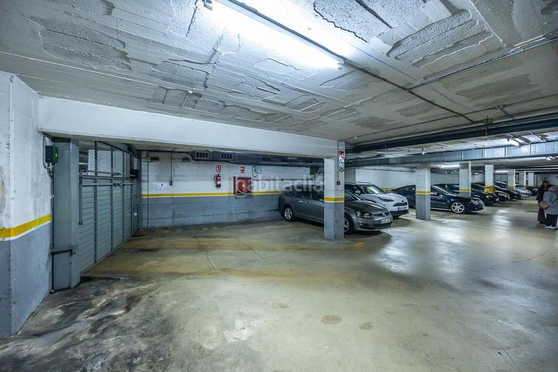 Foto d35aa1c1-8d77-49ca-b7ed-b88496f8e174. Zweistöckige wohnung mit heizung parking in Eixample - Can Bogunyà Castellar del Vallès