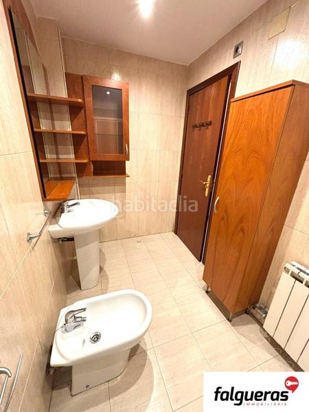 Foto 9f4c8b58-c60a-4950-8438-33678bd2ac73. Flat with heating parking in Gràcia Sabadell