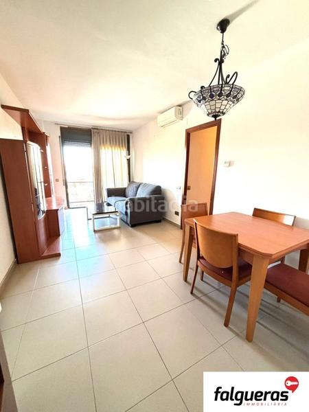 Foto c5c2204b-fe55-4e46-8aed-9a9ffac51eba. Flat with heating parking in Gràcia Sabadell