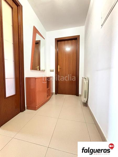 Foto d8b96f18-8ef1-4738-ac2c-e04c5233e89b. Flat with heating parking in Gràcia Sabadell
