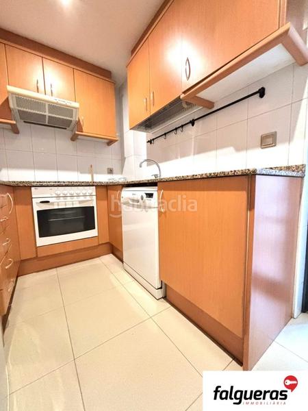 Foto e9f81a6c-71d6-440a-84f2-6b0887d28563. Flat with heating parking in Gràcia Sabadell