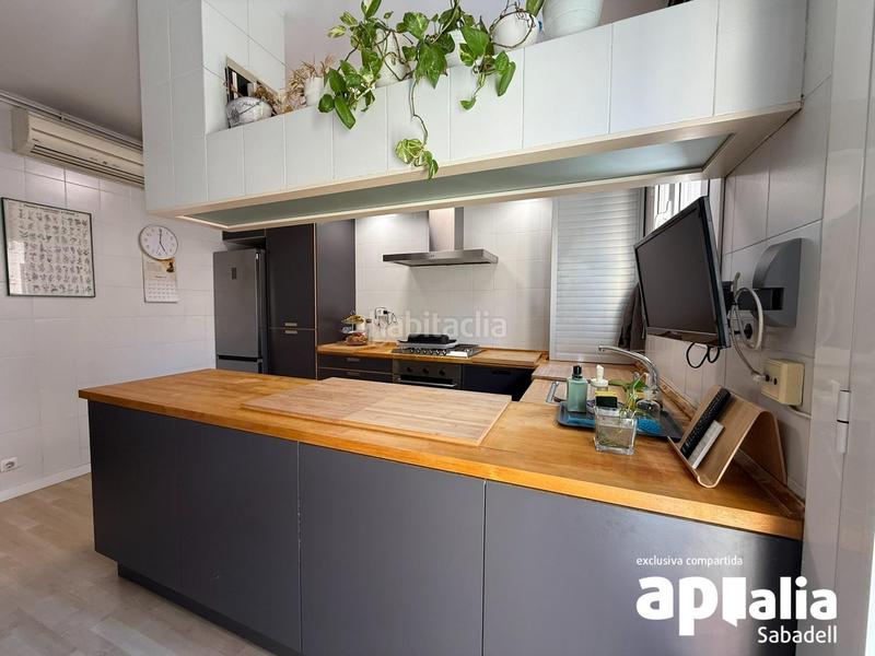 Foto 84150f07-1e57-4f99-a57f-5bdfbc3923f7. Casa a schiera con riscaldamento parcheggio in Creu Alta Sabadell