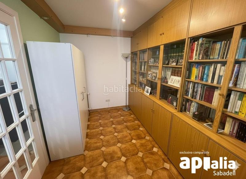 Foto a1a90267-4ed1-4d71-9bfe-e575fb924d65. Casa a schiera con riscaldamento parcheggio in Creu Alta Sabadell