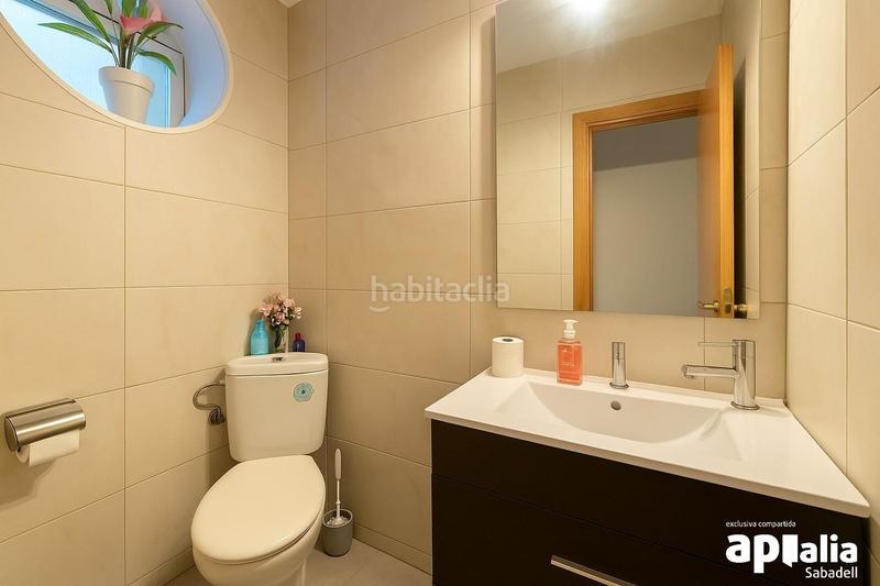 Foto eadb94f0-c653-4aa2-a266-86bde0589074. Casa adosada en Can Deu Sabadell