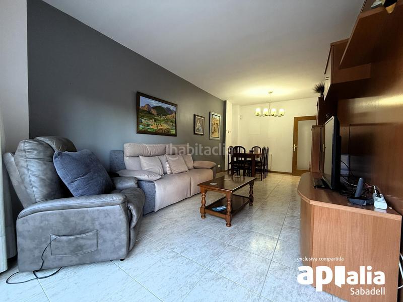 Foto 689af8b4-0795-4b67-ba3d-c68ac79f127c. Piso en Campoamor Sabadell