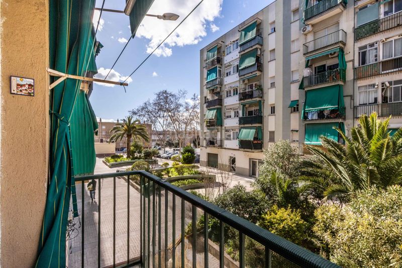 Foto e824f2ac-7ad6-421f-aad5-ece1c605eca1. Pis amb calefacció a Campoamor Sabadell