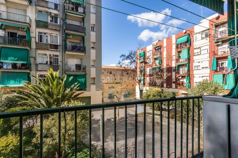 Foto 1903bc51-8e2b-4970-919a-0a2a58124512. Piso en Campoamor Sabadell