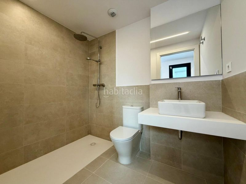 Foto fa7b1145-be79-4a73-b89a-bd10f1e35ba2. Pis amb calefacció a Creu Alta Sabadell