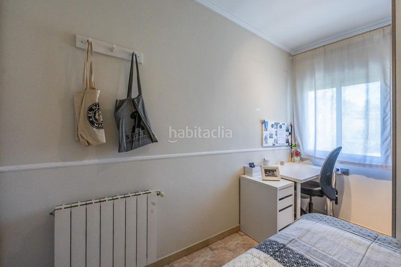 Foto d3546be7-d035-4750-ad61-c3f52021bcff. Casa adossada amb calefacció aparcament a Serra d'en Camaró Sabadell