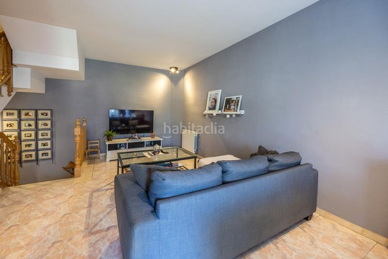 Foto e70e8ac3-1d0a-45c8-92d1-349ac78ddc91. Casa adossada amb calefacció aparcament a Serra d'en Camaró Sabadell
