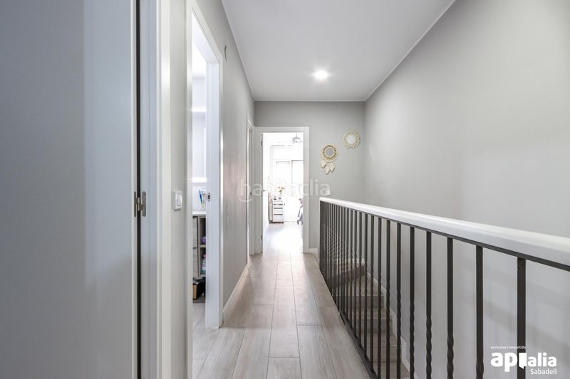 Foto 2c3638f1-87ff-4a56-8a77-6a5e4accff50. Duplex with heating in Eixample Sabadell