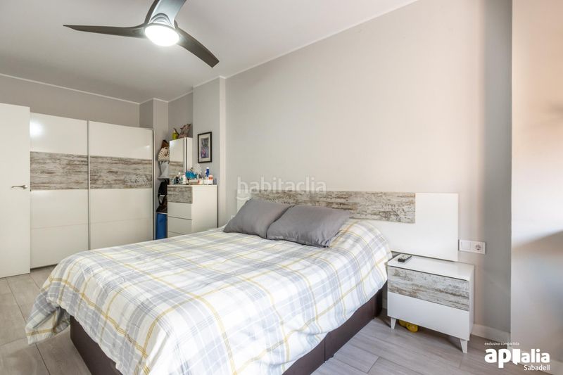 Foto 7d3433be-ad74-497a-ae89-141b0d25a43d. Duplex with heating in Eixample Sabadell