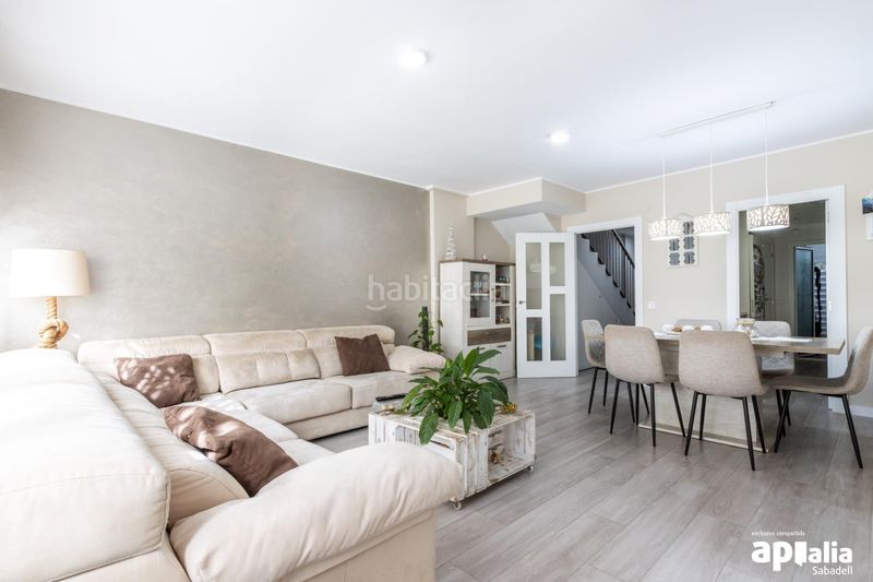 Foto ad26cf2c-edd0-467c-b085-8336eaa7b16e. Duplex with heating in Eixample Sabadell