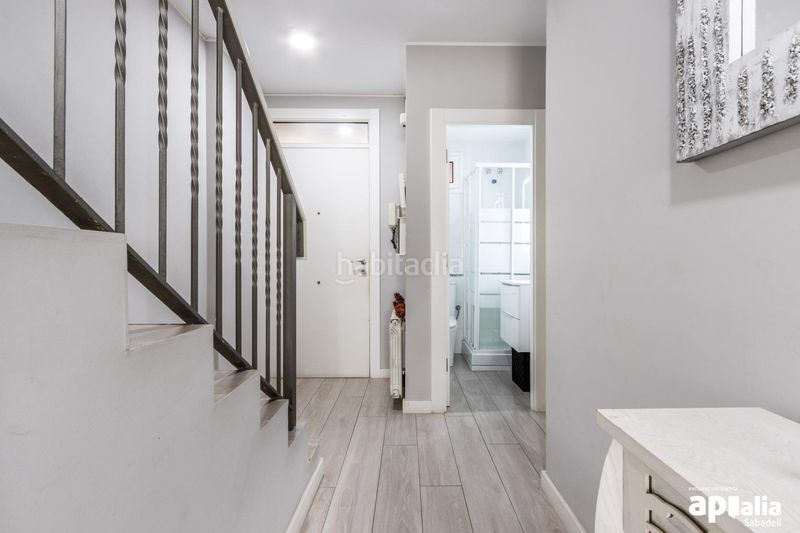 Foto c0f7cbff-01b0-4a82-befb-f76601aeb347. Duplex with heating in Eixample Sabadell