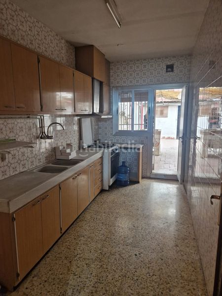 Foto dce62503-0ff3-4828-a514-0c4ebf156abd. Casa adossada amb aparcament a Can Rull Sabadell
