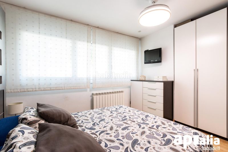 Foto 162edb86-9a47-42cd-b3e5-ea3ed081e81e. Appartamento con riscaldamento piscina in Eixample Sabadell