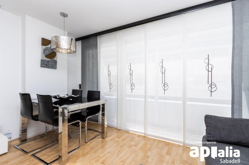 Foto 174ae889-29c4-4f8e-80c5-5320976de9ff. Appartamento con riscaldamento piscina in Eixample Sabadell