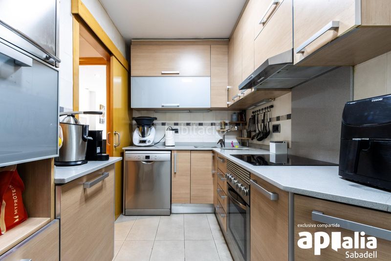 Foto 470c7104-6014-4e6b-abcc-6a200a8063c2. Appartamento con riscaldamento piscina in Eixample Sabadell