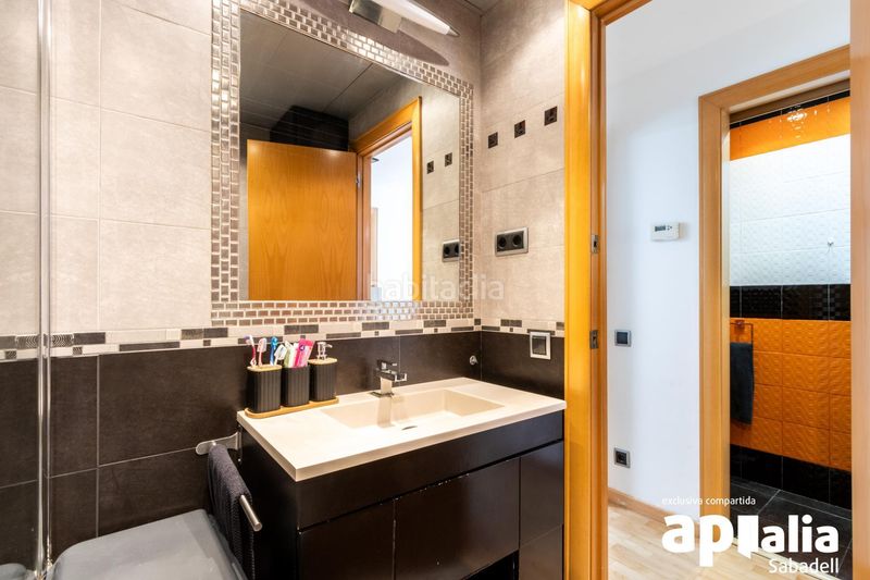 Foto b42f2d45-b19d-4bce-873d-a1d7cf48cefe. Appartamento con riscaldamento piscina in Eixample Sabadell