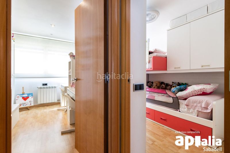 Foto bbadc79e-058a-42d1-a8cd-61fe4a240adc. Appartamento con riscaldamento piscina in Eixample Sabadell