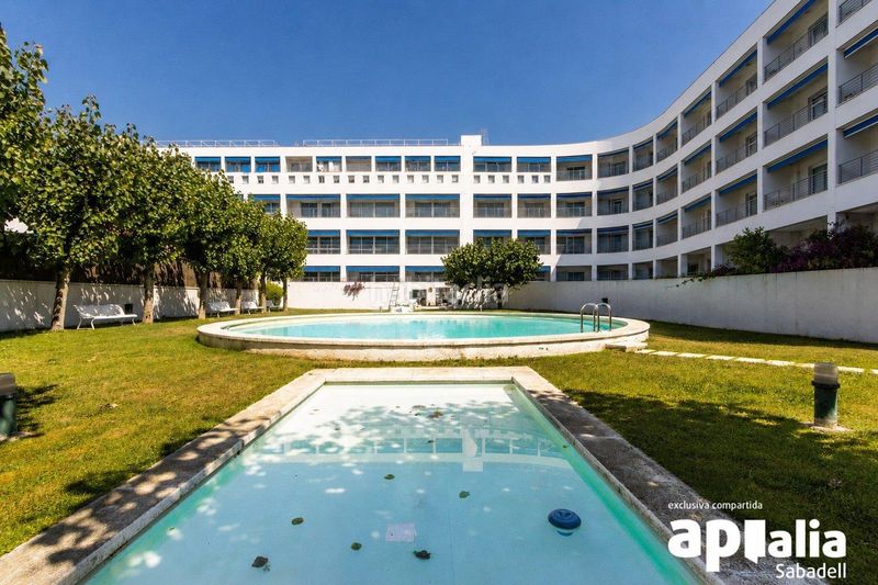 Foto fecf7222-4414-4769-b47a-30bd60e4bd85. Appartamento con riscaldamento piscina in Eixample Sabadell